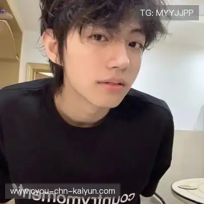 杜严谦